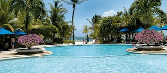 迪卡梅隆馬拉祖全包式酒店