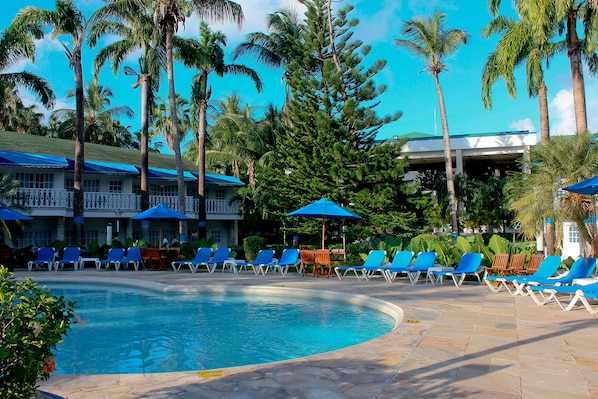 Piscine extérieure