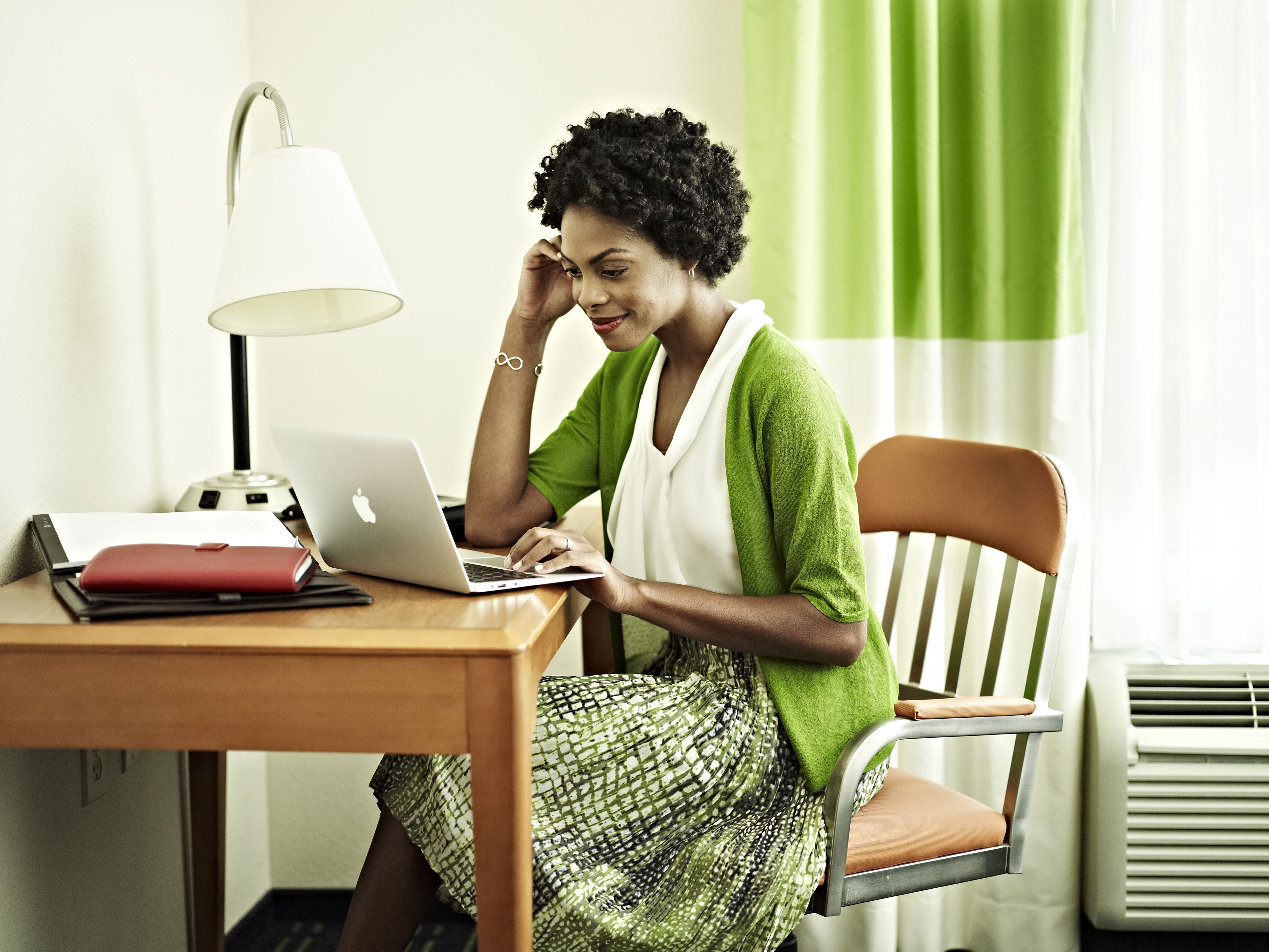 Premium bedding, in-room safe, desk, iron/ironing board