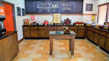 Free daily buffet breakfast