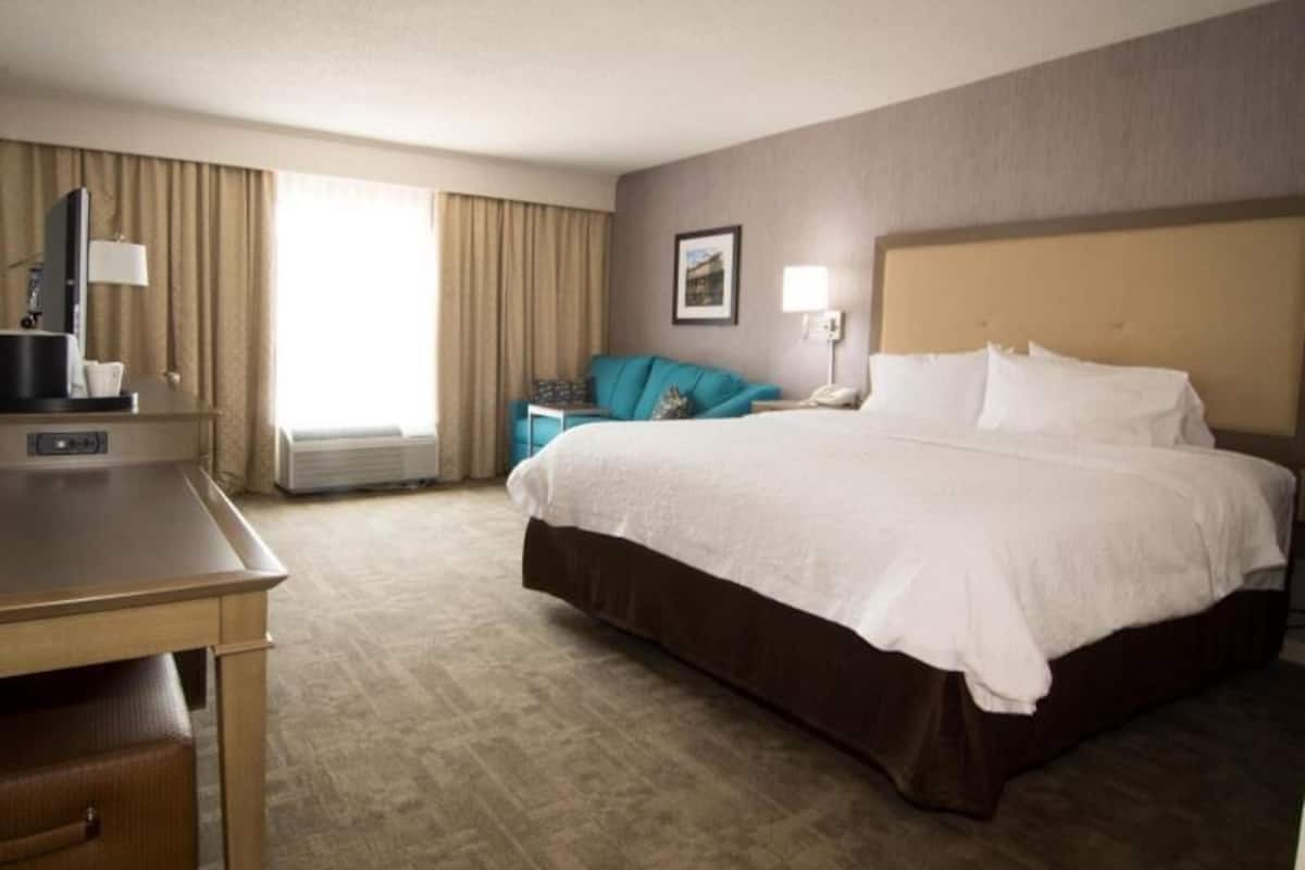 In-room safe, desk, iron/ironing board, free cots/infant beds