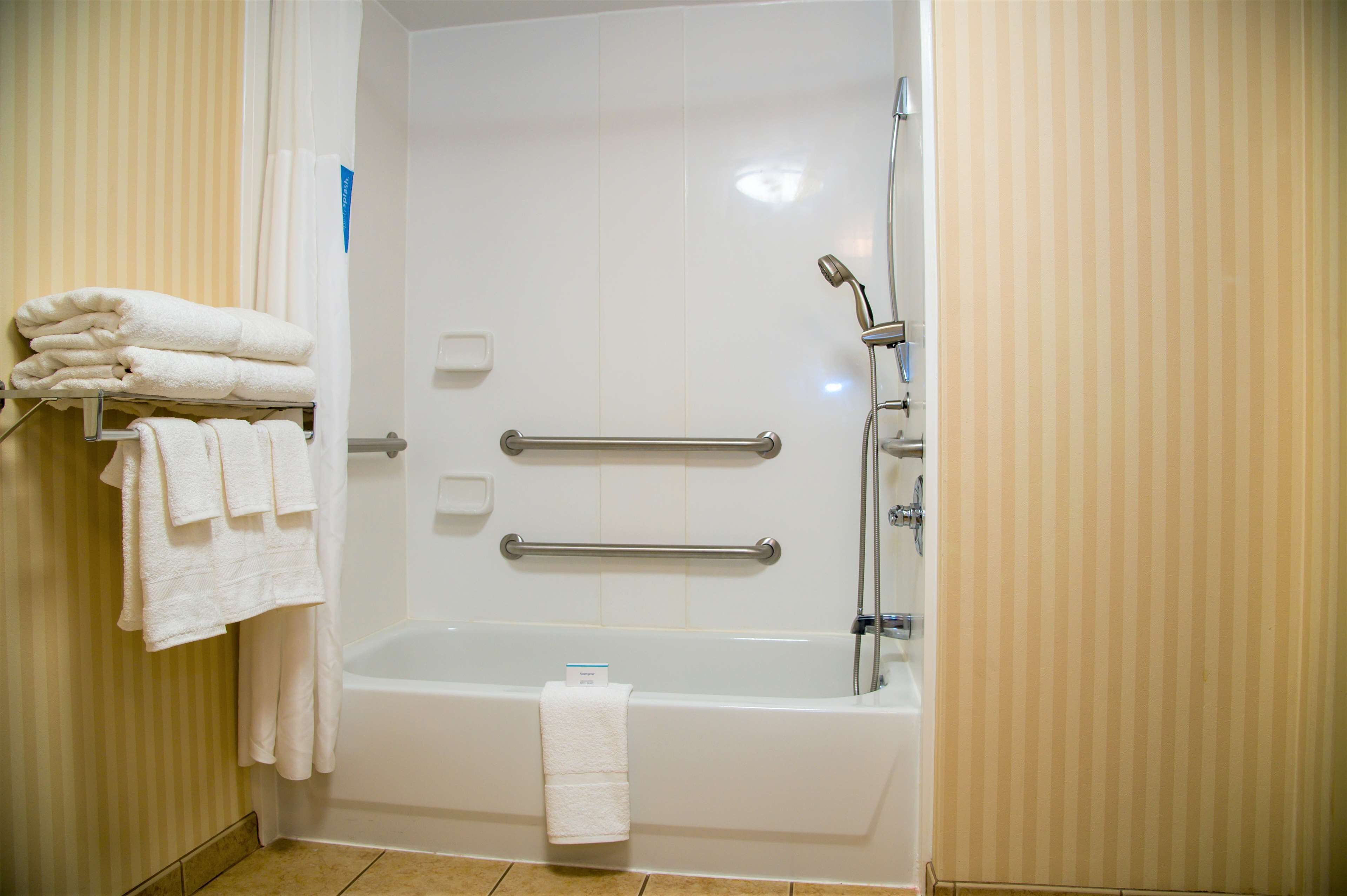 room, 2 queen beds, accessible, non smoking | bathroom | bathtub, free toiletries, hair dryer, towels