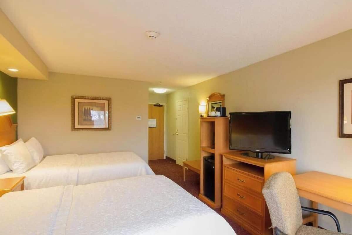 Bureau, fer et planche Ă repasser, accĂšs au Wi-Fi (inclus)