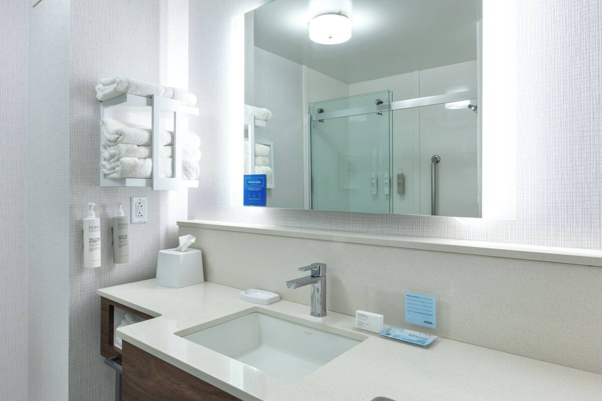 one king bed nonsmoking | bathroom | hair dryer, towels