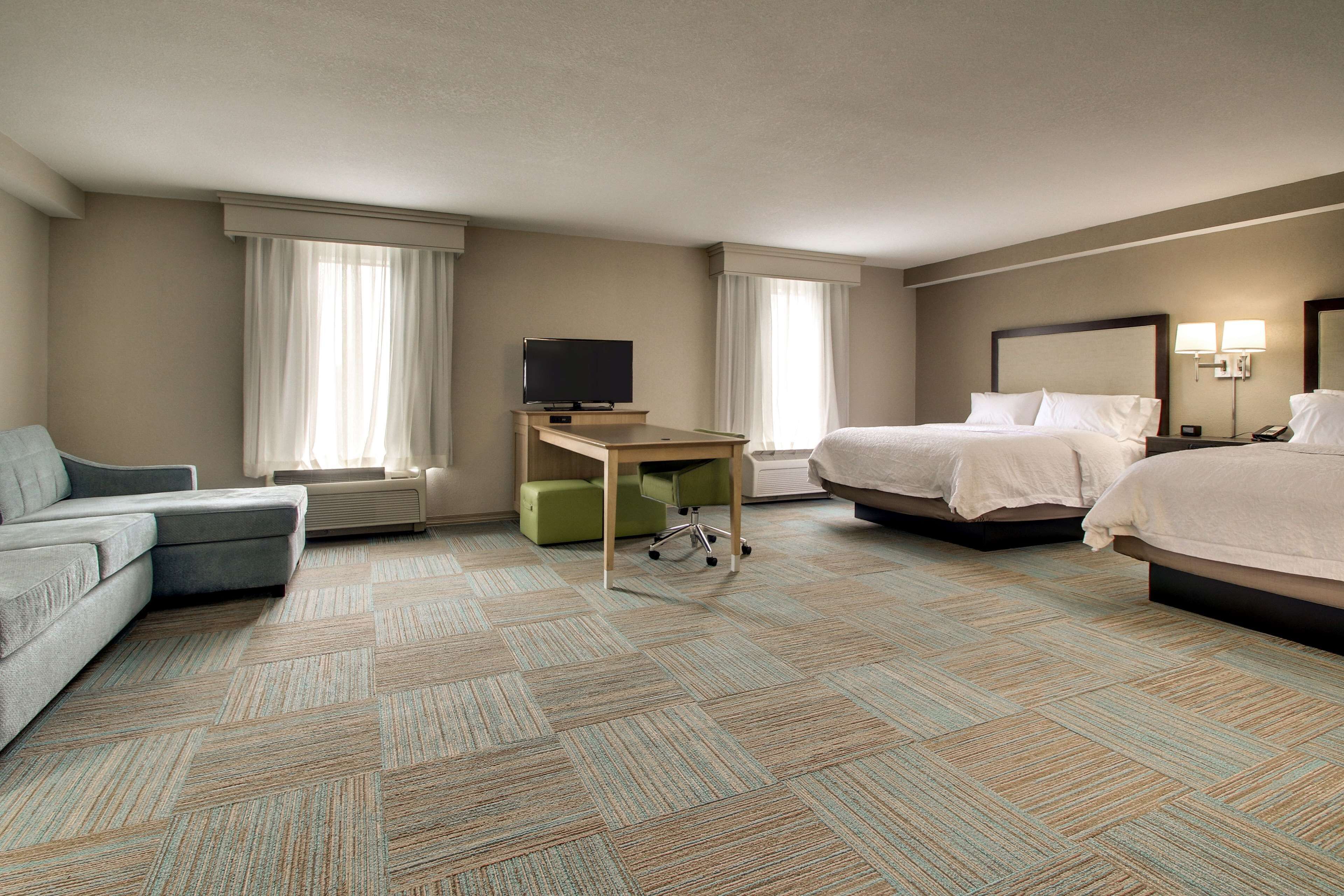 studio, 2 queen beds, non smoking, refrigerator & microwave | premium bedding, down duvets, individually decorated