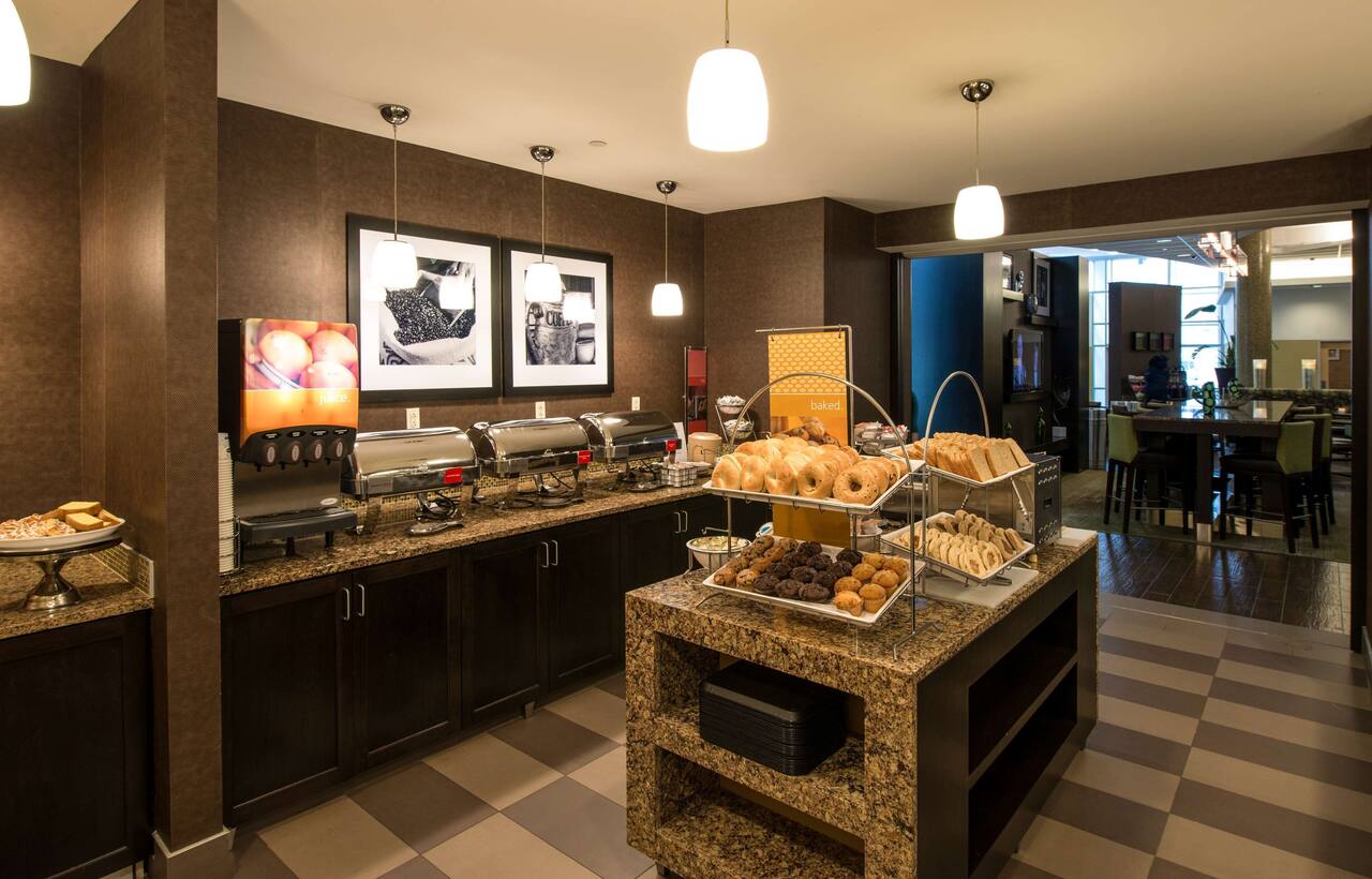 Hampton Inn & Suites Boston Crosstown Center