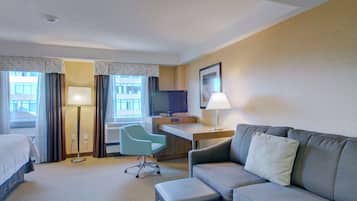 Rideaux occultants, fer et planche à repasser, lits bébé (gratuits)