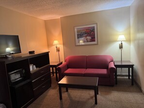 Brankas, Wi-Fi gratis, dan seprai linen