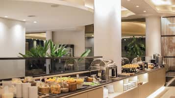 Ilmainen päivittäinen buffetaamiainen