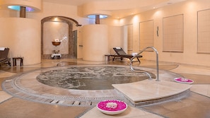 Couples treatment rooms, sauna, steam room, body treatments
