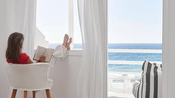 In-room safe, desk, blackout drapes, soundproofing