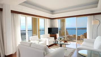 Executive Suite, 2 Bedrooms, Sea View | 1 bedroom, minibar, in-room safe, desk