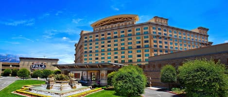 واجهة المنشأة