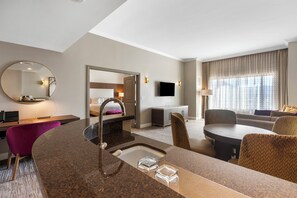 Grand-Suite, 1 King-Bett | Bettwäsche aus ägyptischer Baumwolle, hochwertige Bettwaren