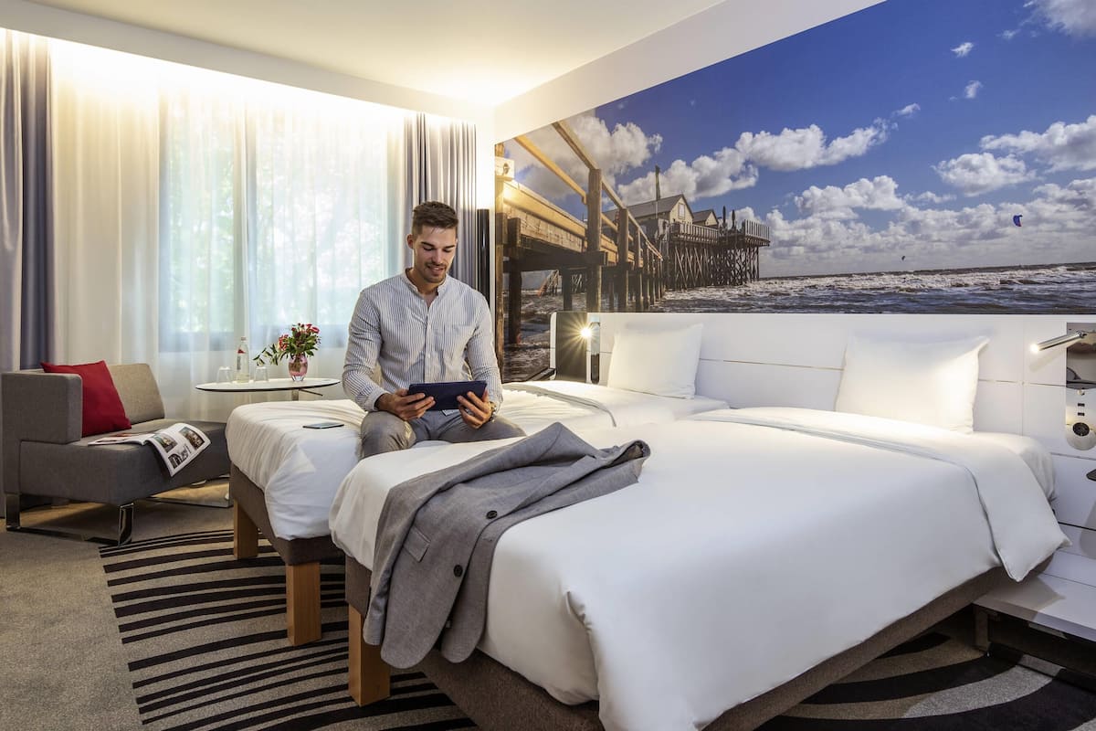 Standard Twin Room, 2 Twin Beds | In-room safe, laptop workspace, blackout drapes, soundproofing