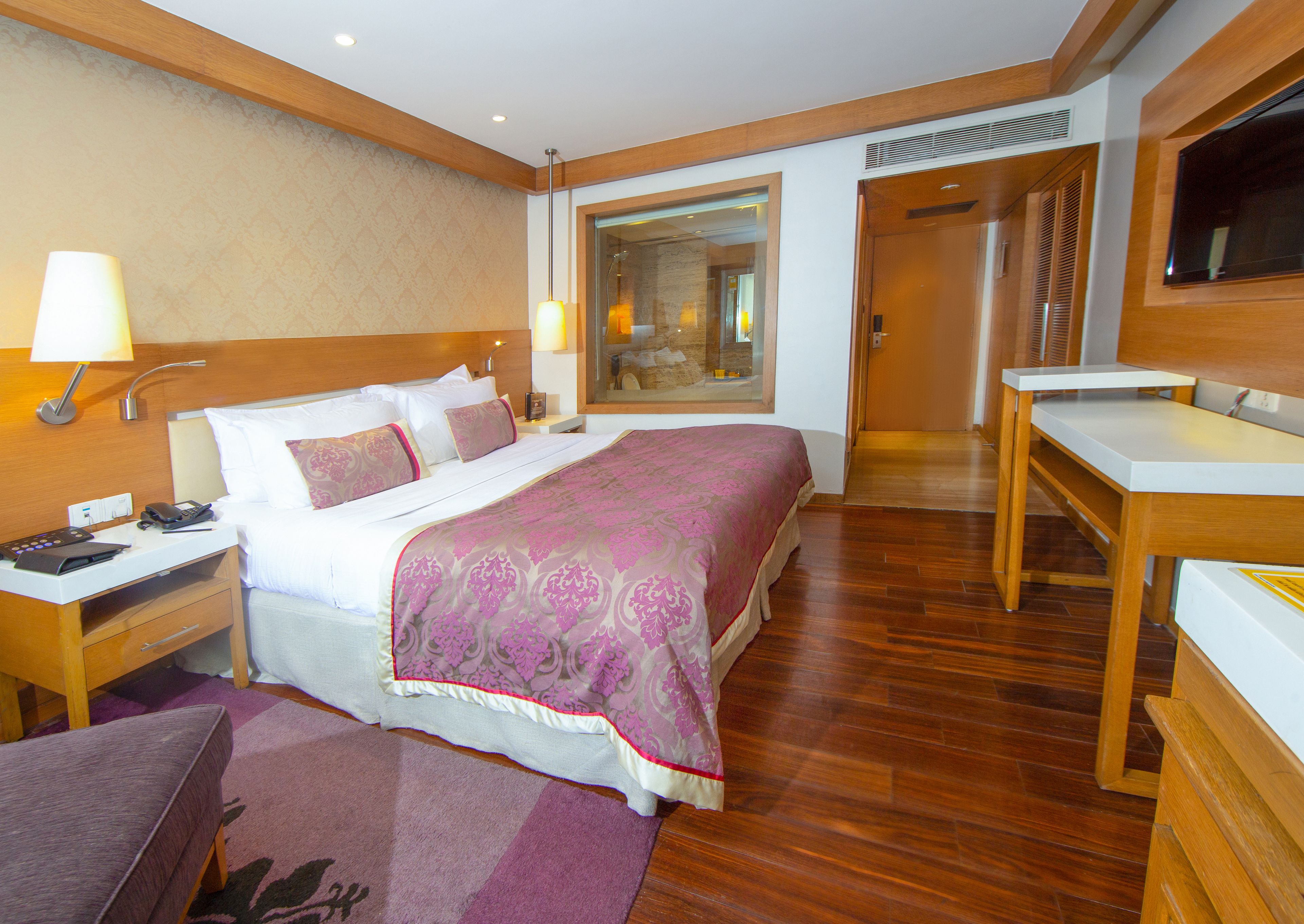 Premium bedding, minibar, in-room safe, individually furnished