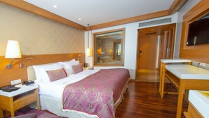Chambre Supérieure, 1 très grand lit