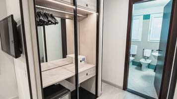 Classic Double or Twin Room | Minibar, in-room safe, desk, laptop workspace