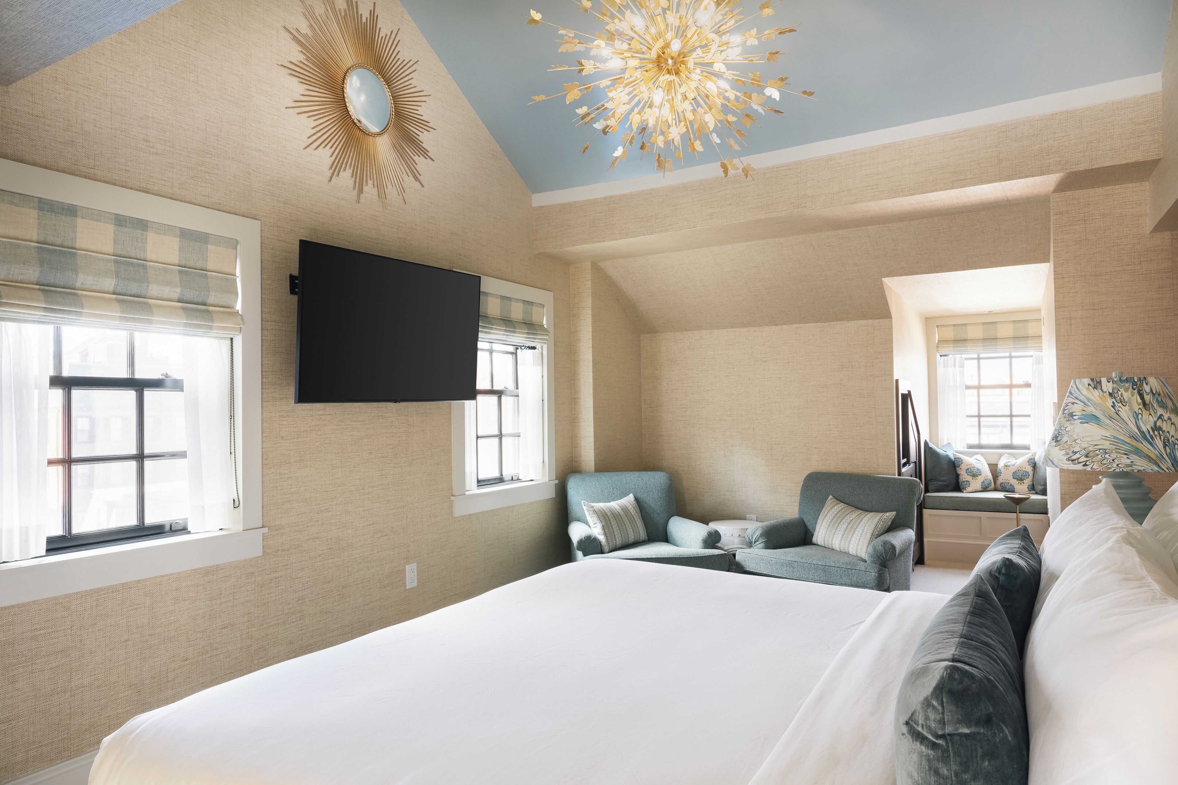 Photo - Beacon Hill Hotel