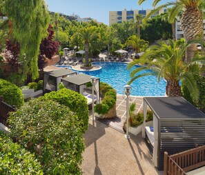 Outdoor pool, pool loungers - H10 Salou Princess (Salou)