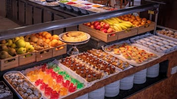 Frühstück, Mittagessen und Abendessen