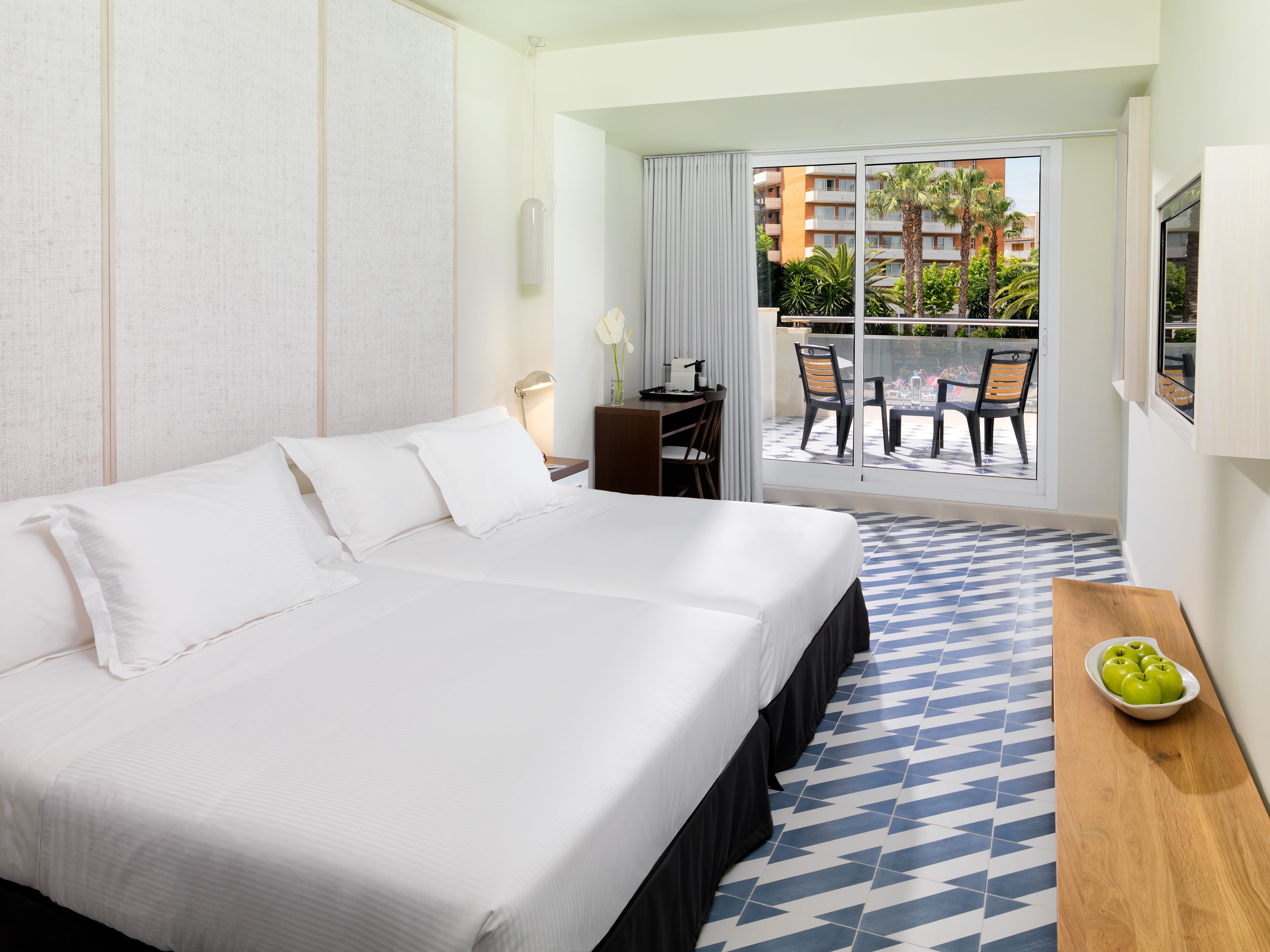 In-room safe, desk, laptop workspace, free WiFi