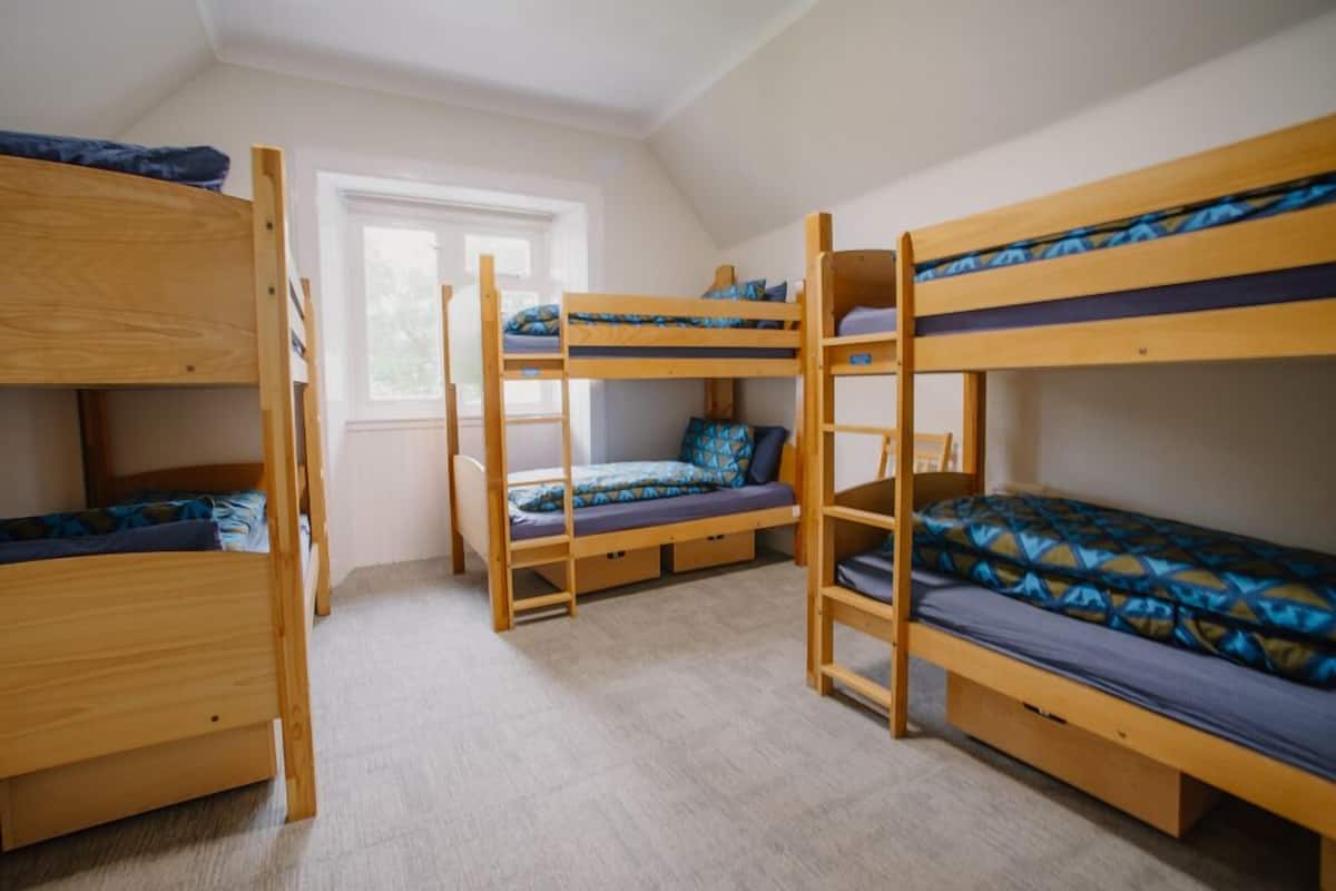 Kamer, gedeelde badkamer (6 Person) | Gratis wifi, beddengoed, rolstoeltoegankelijk