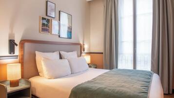 Superior Double or Twin Room | Minibar, in-room safe, desk, iron/ironing board