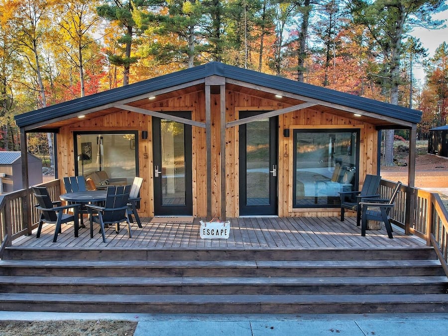 Premium bedding, down comforters, in-room safe, iron/ironing board