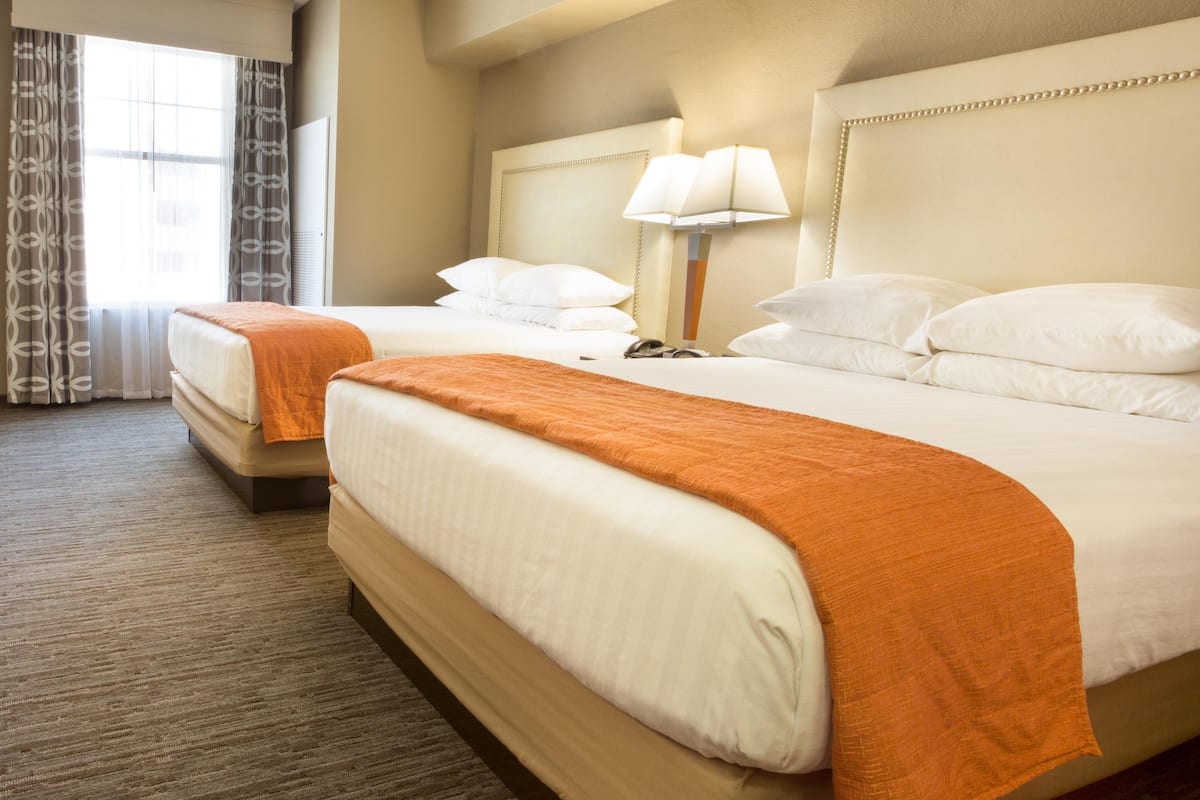 1 bedroom, desk, iron/ironing board, free cots/infant beds