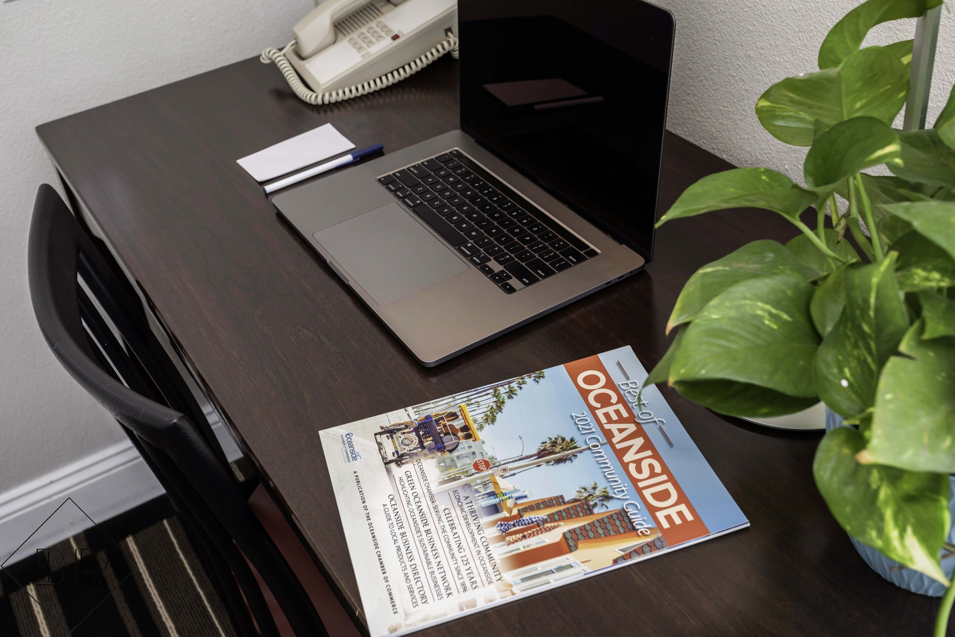 suite, 1 king bed with sofa bed | in-room business centre