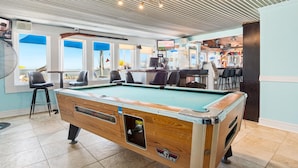 Interior - Lowes Wharf Marina Inn (Sherwood)