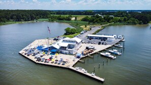Marina - Lowes Wharf Marina Inn (Sherwood)