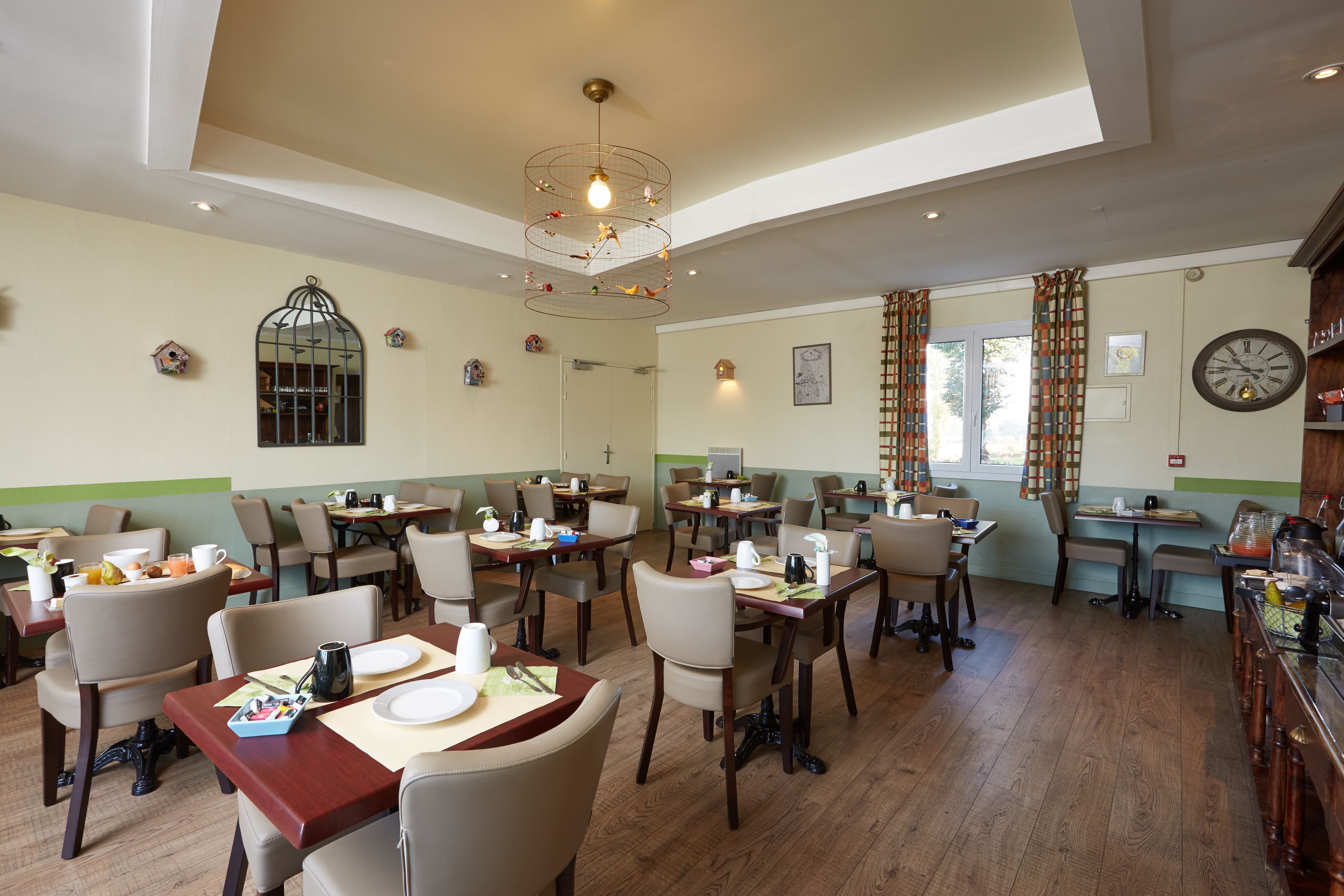 Daily buffet breakfast (EUR 15 per person)