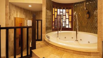 Ambassador Suite (2 Bedrooms With Jacuzzi) (Corner Wing) | Baño | Tina y regadera independientes y tina profunda