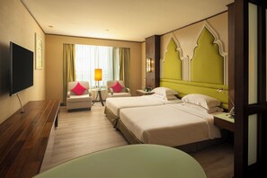 Superior Room (Main Wing)  | Két bảo mật tại phòng, bàn, màn/rèm cản sáng, bàn ủi/dụng cụ ủi quần áo 