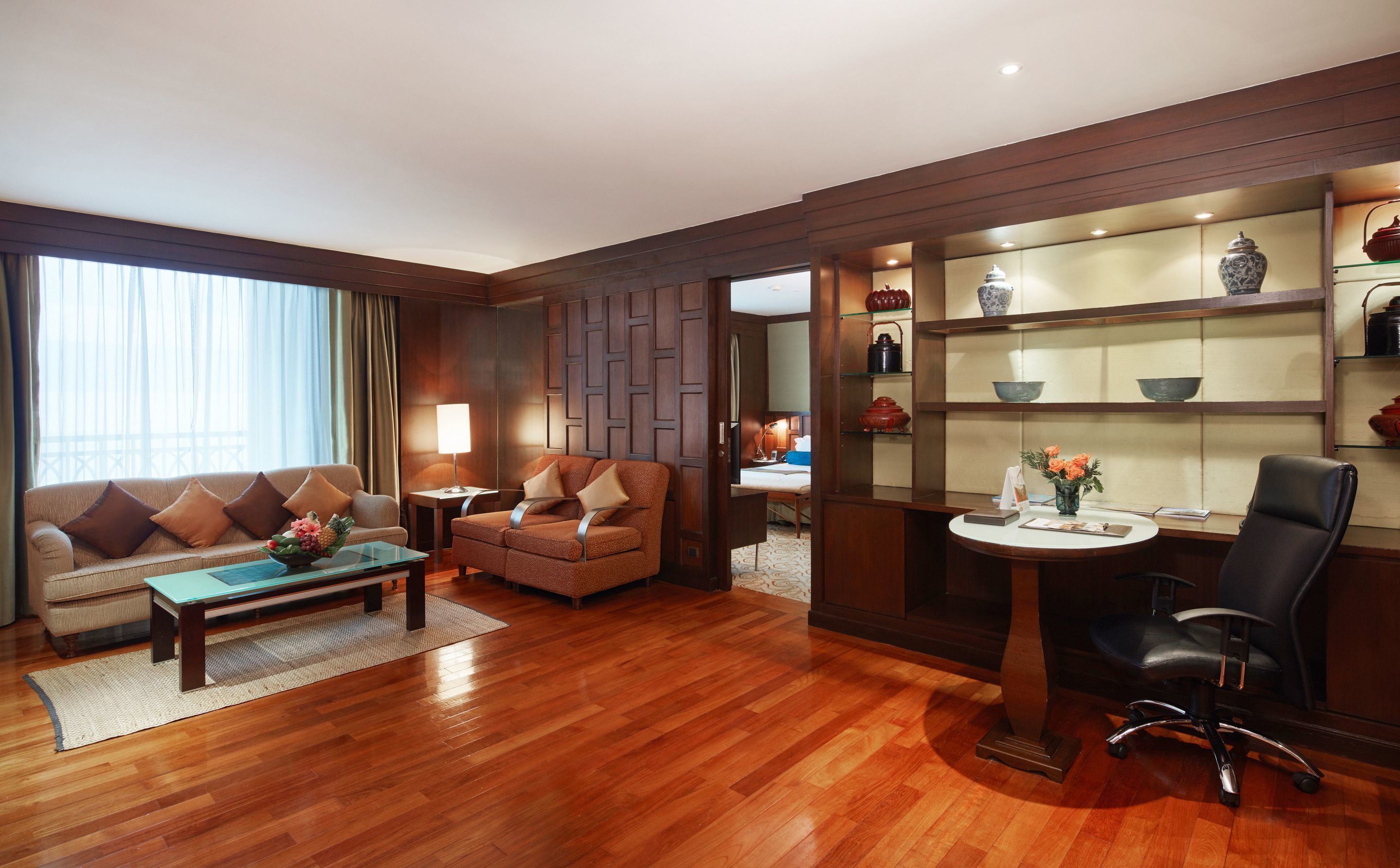 davis two-bedrooms suite (main wing) | living area | 40-inch lcd tv with satellite channels, tv, mp3 dock