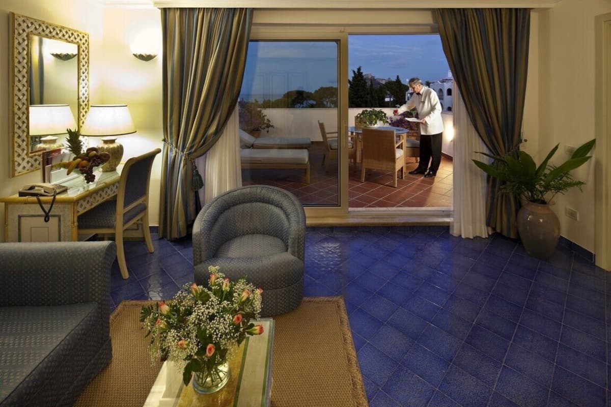 Suite Torre | Italialaiset Frette-lakanat, ylelliset vuodevaatteet