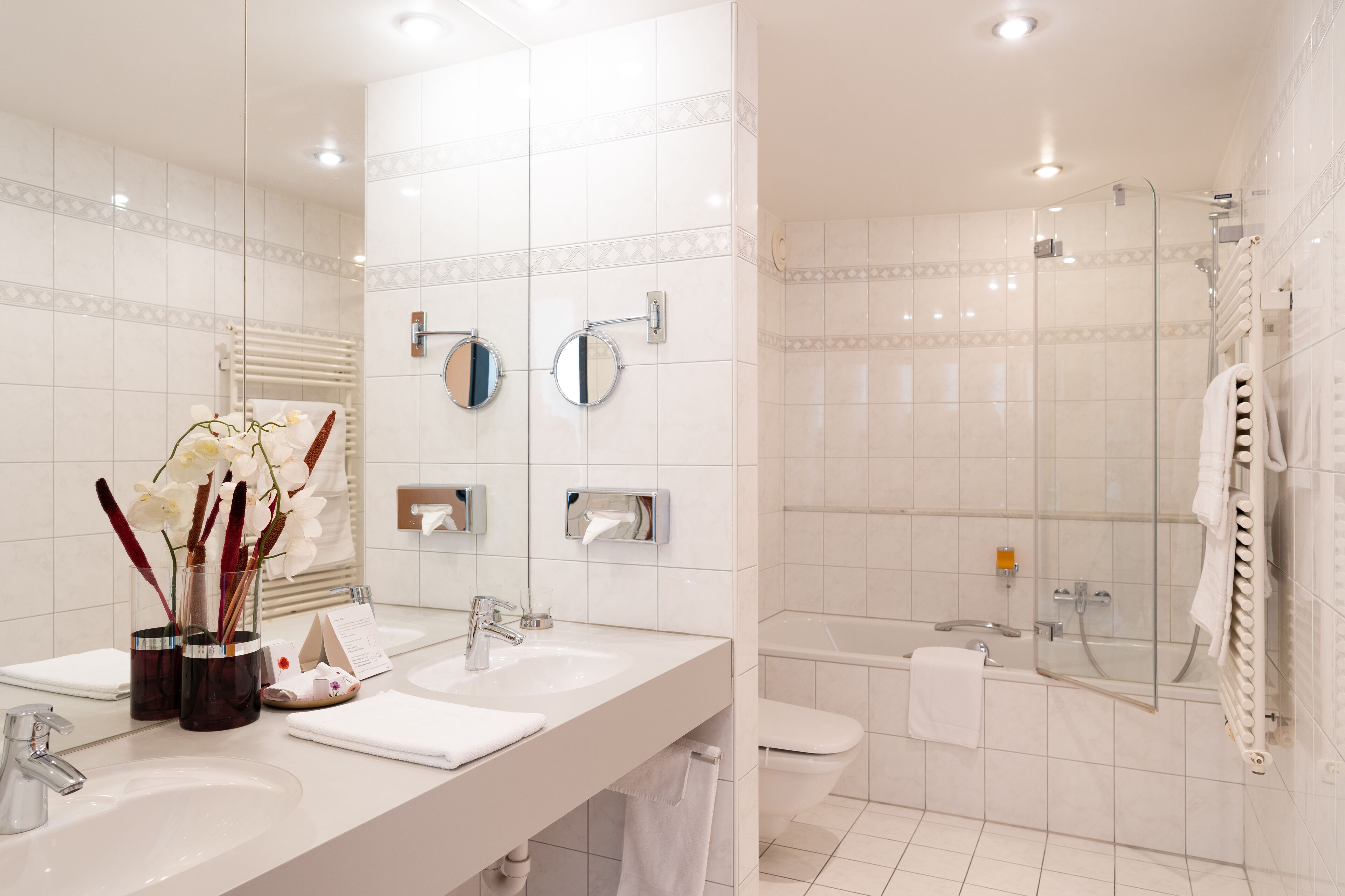 family suite | premium bedding, minibar, in-room safe, desk