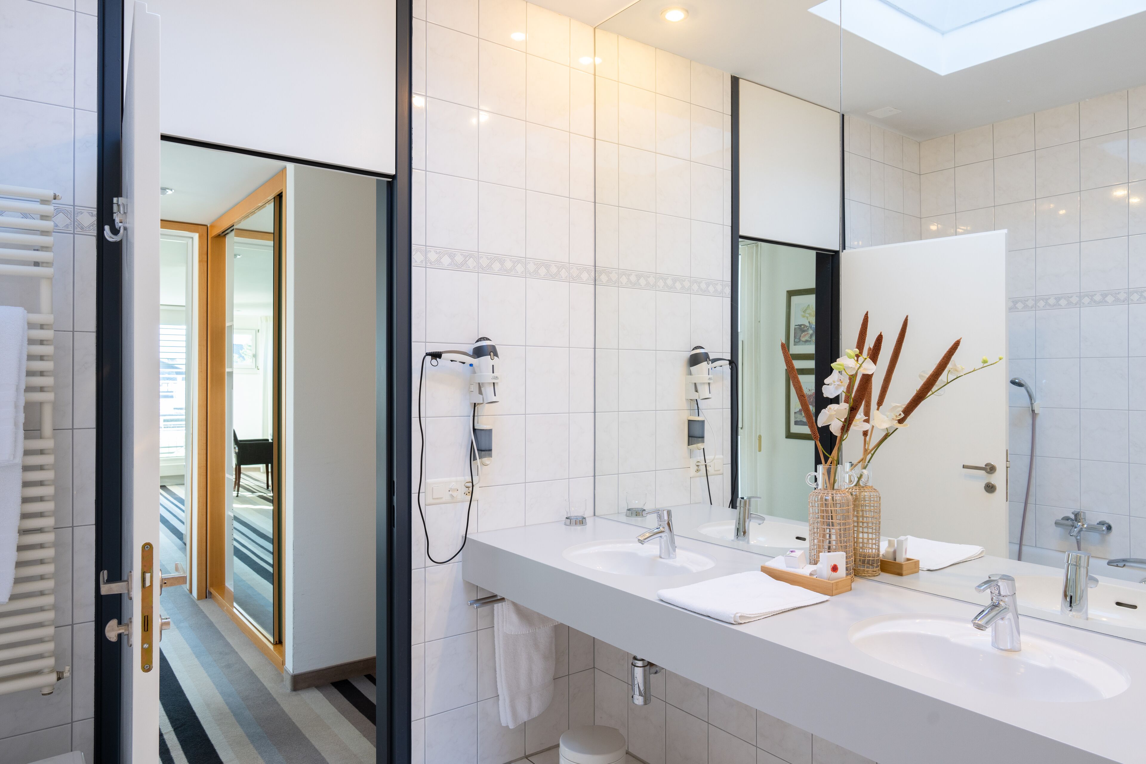 family suite | premium bedding, minibar, in-room safe, desk