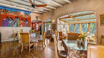 Free daily cooked-to-order breakfast