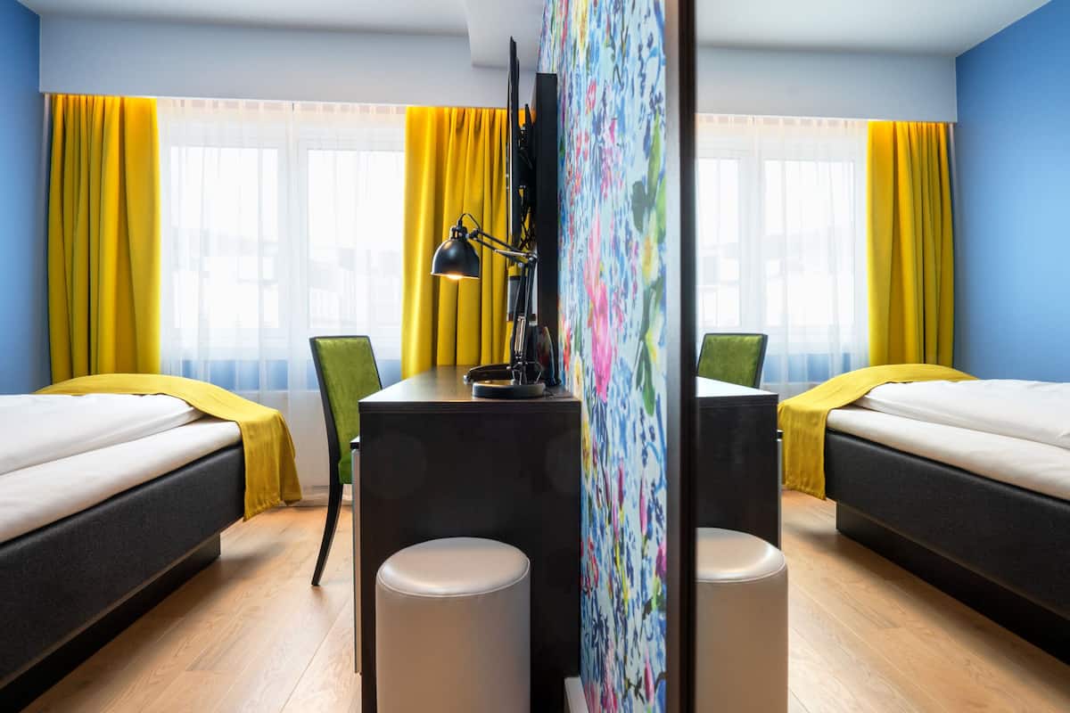 hypo-allergenic bedding, minibar, in-room safe, desk