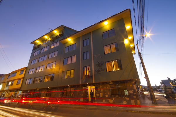 Façade de l’hébergement – soirée/nuit
