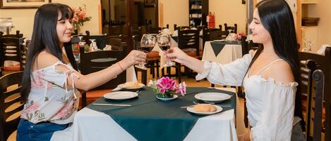 Breakfast, lunch, dinner served; local and international cuisine