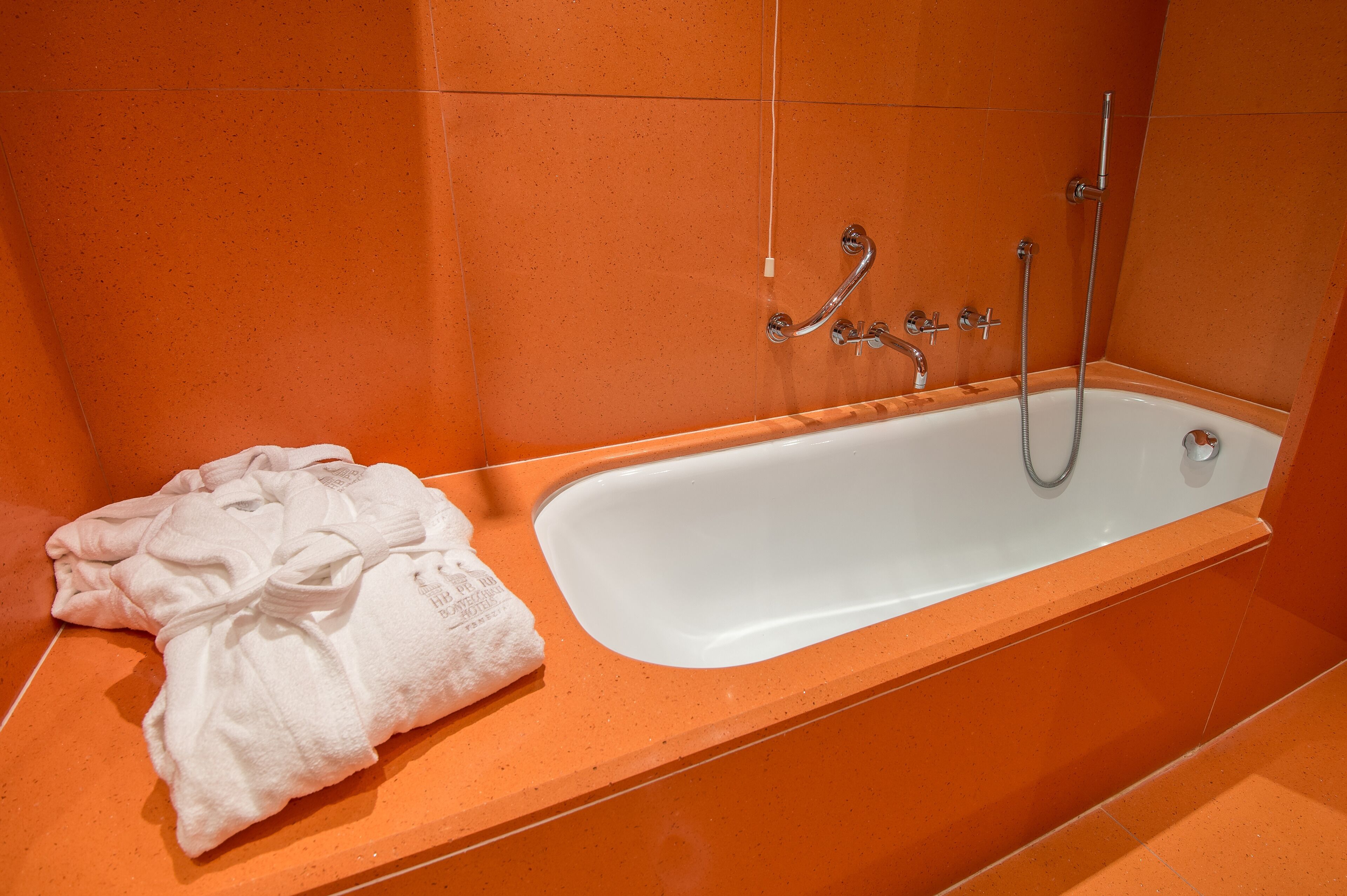 superior double or twin room | bathroom | free toiletries, hair dryer, bathrobes, slippers