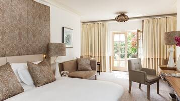 Premium bedding, in-room safe, desk, free WiFi