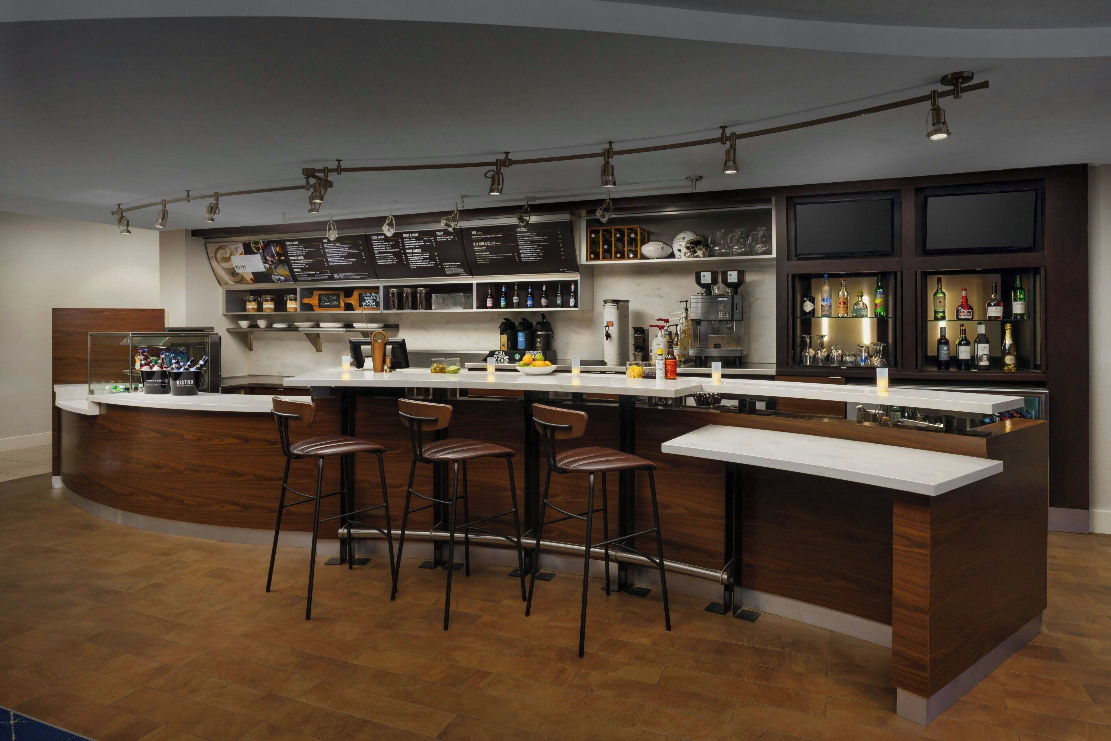 breakfast and dinner served, american cuisine