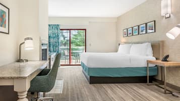 Premium bedding, down duvets, desk, blackout curtains