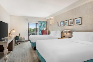 Zimmer, 2 Queen-Betten, Balkon | Hochwertige Bettwaren, Daunenbettdecken, Schreibtisch