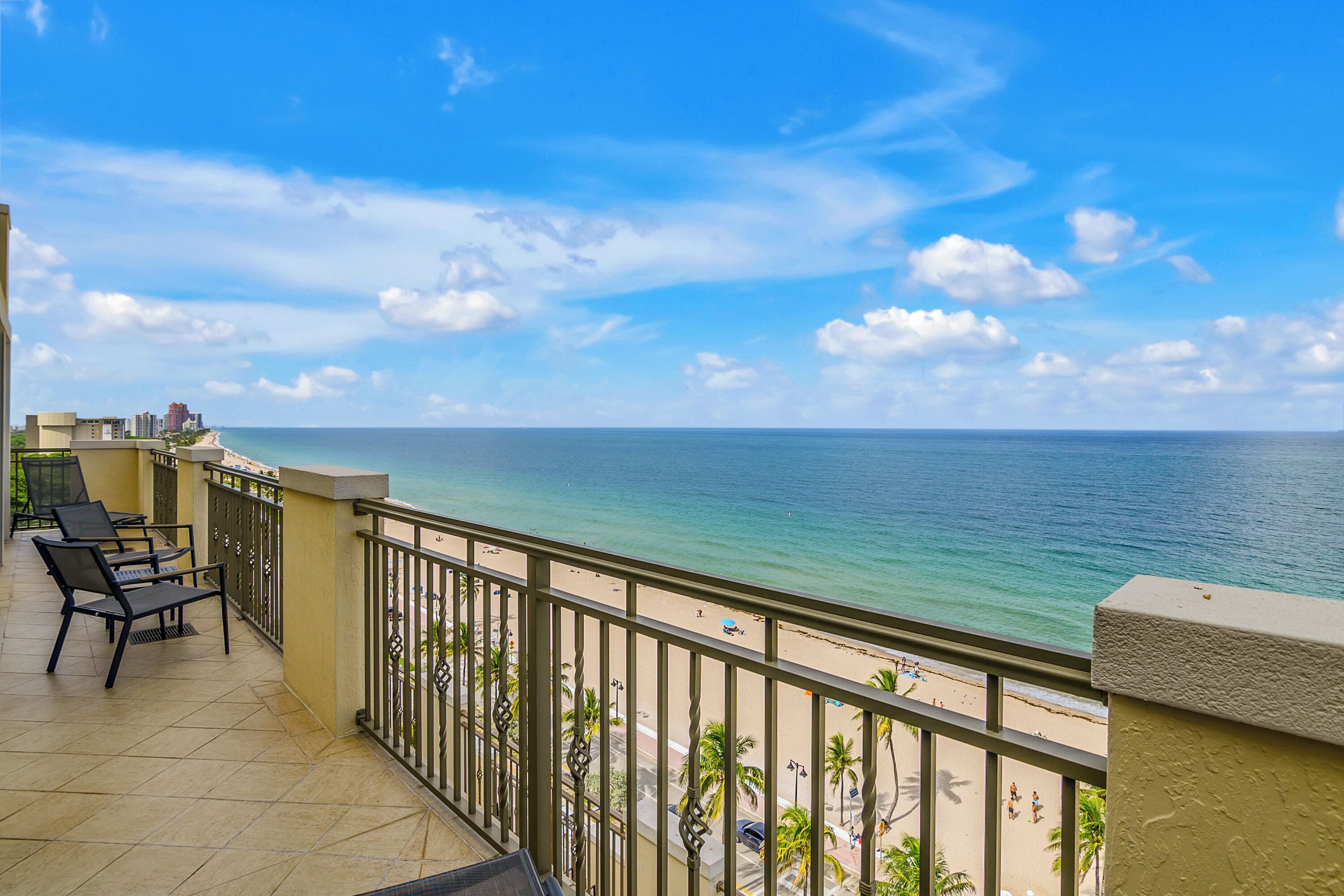 Ocean Front 1 Bedroom Suite | Premium bedding, pillowtop beds, in-room safe, desk